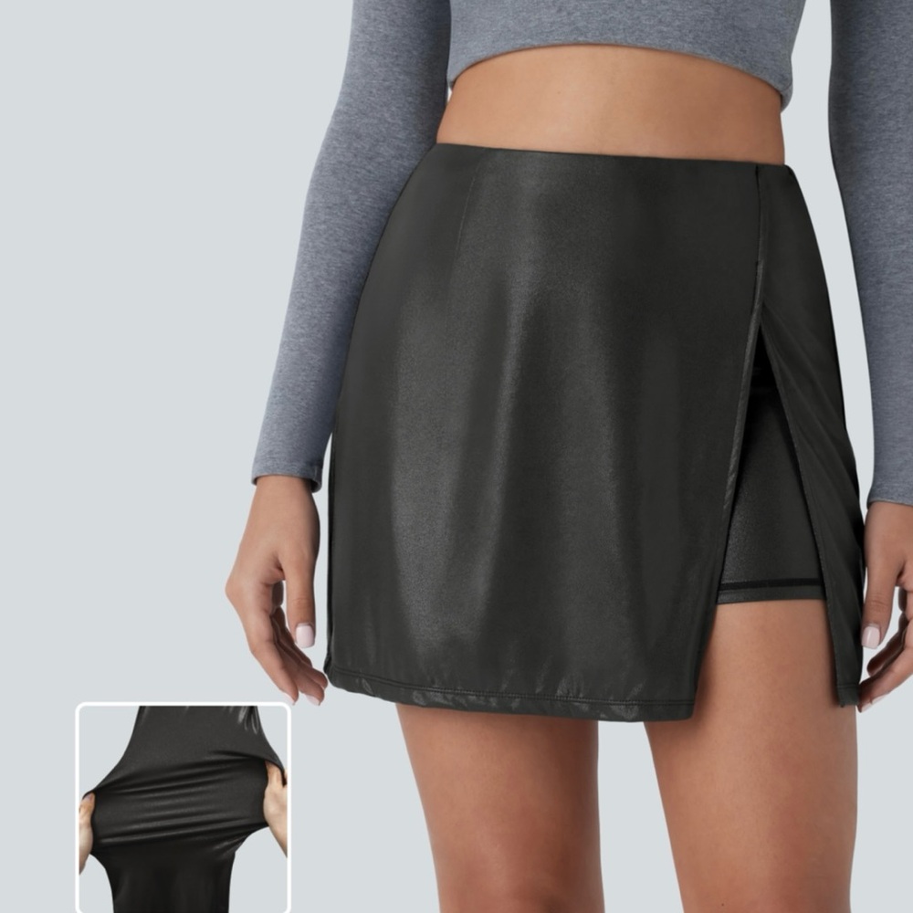 HALARA Black Mini Skirt